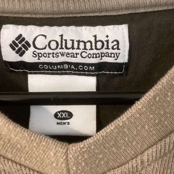 Men’s Columbia Sportswear XXL Tan long sleeve V Neck sweater 60% cotton/40 poly - Picture 2 of 5